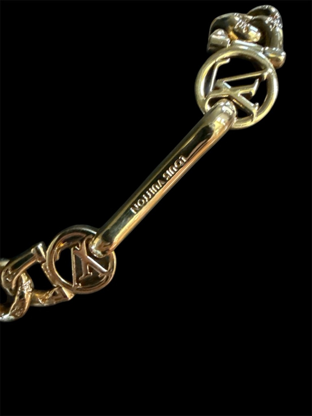 Louis Vuitton Gold Monogram Cuban Link Necklace! Pristine! COA, box and dustbag! - Picture 8 of 10